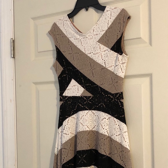 BCBGmaxazria color blocked dress Size XS - Picture 2 of 5